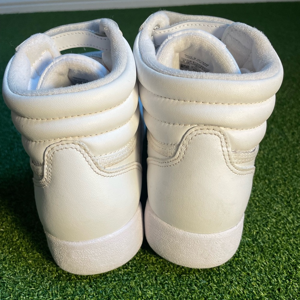 ***SOLD*** Women’s Reebok Freestyle Hi - Picture 3 of 7